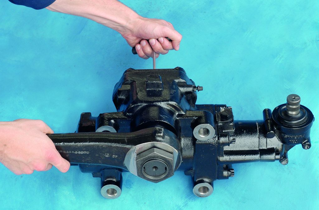 Diagnosing a Faulty Steering Gear-Inline 3