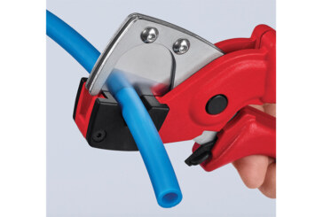 KNIPEX showcases pipe cutter