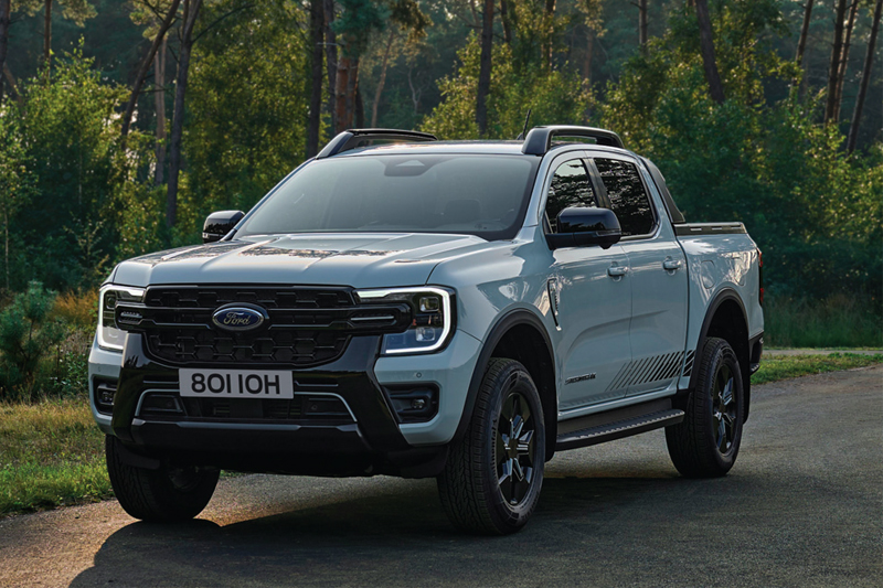 Ford Pro launches new plug-in hybrid pickup