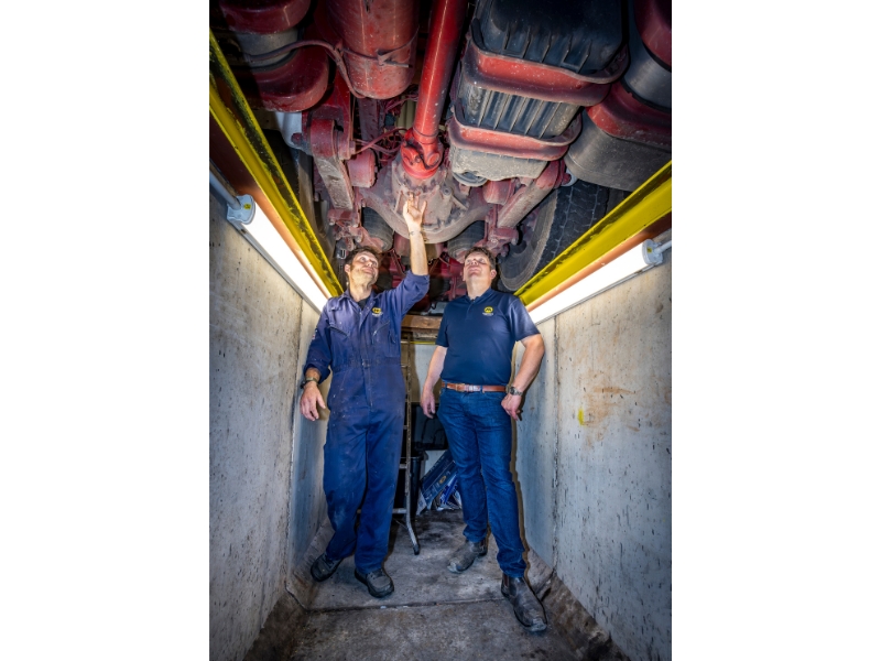 What are the different uses of lubricants?