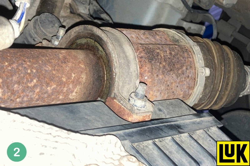 How to replace a clutch on a Ford Transit Connect