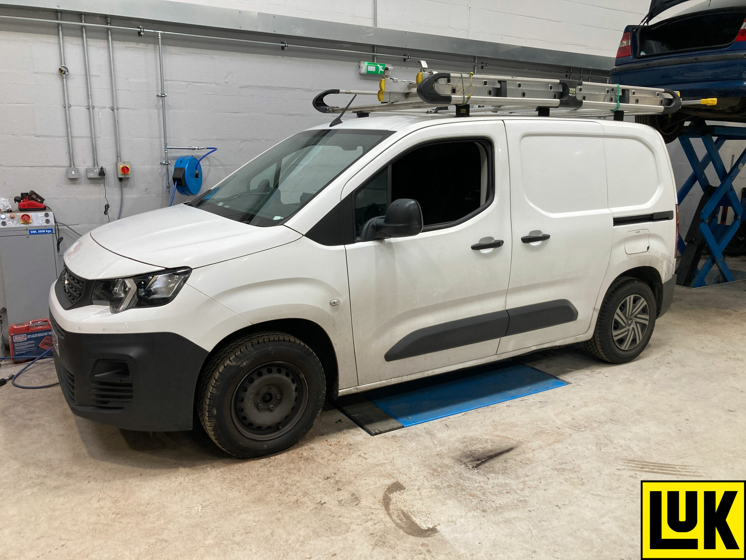 How to replace the clutch on a Peugeot Partner